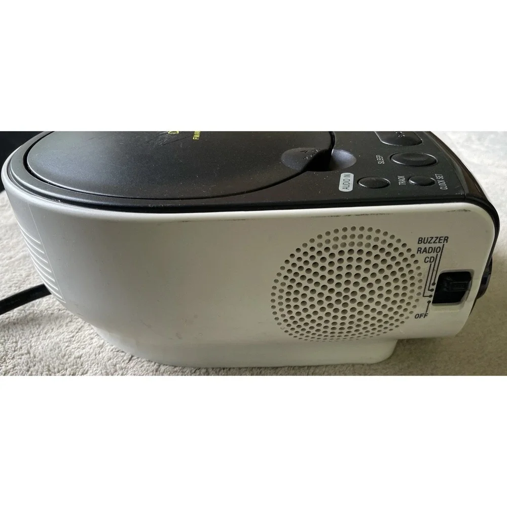 Vintage Sony Dream Machine FM/AM CD Clock Radio Model ICF-CD815